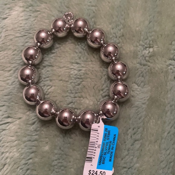 NWT SILVER TONE LARGE BEAD 16-18” NECKLACE and BRACELET set. Charter club - Picture 4 of 12